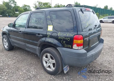 2005 Ford Escape Xlt from USA, damaged, VIN 1FMYU93155KB23106